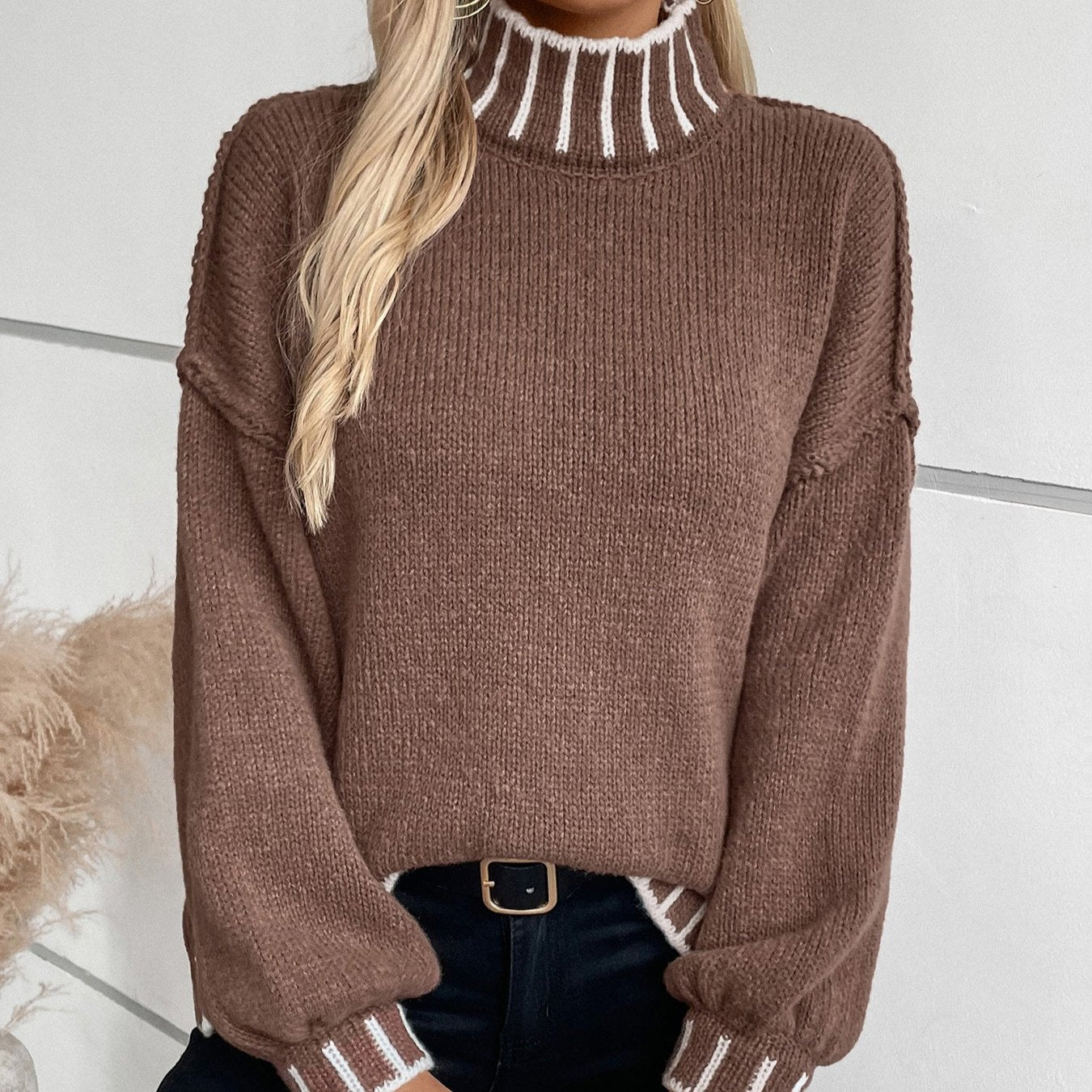 Vitalife - Cozy Striped Turtleneck Sweater